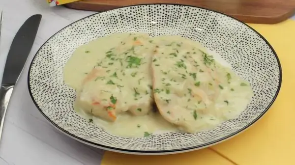 Pechuga de pollo al roquefort