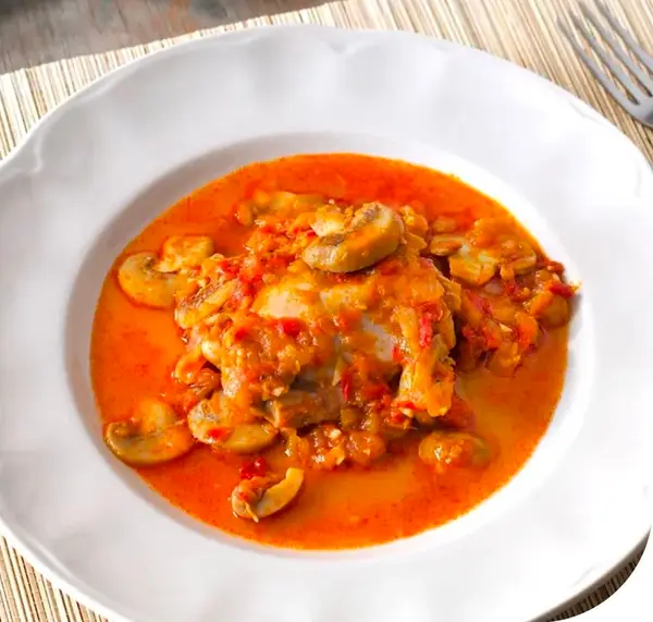 Pollo al chilindrón